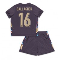 Camiseta Inglaterra Conor Gallagher #16 Visitante Equipación para niños Eurocopa 2024 manga corta (+ pantalones cortos)